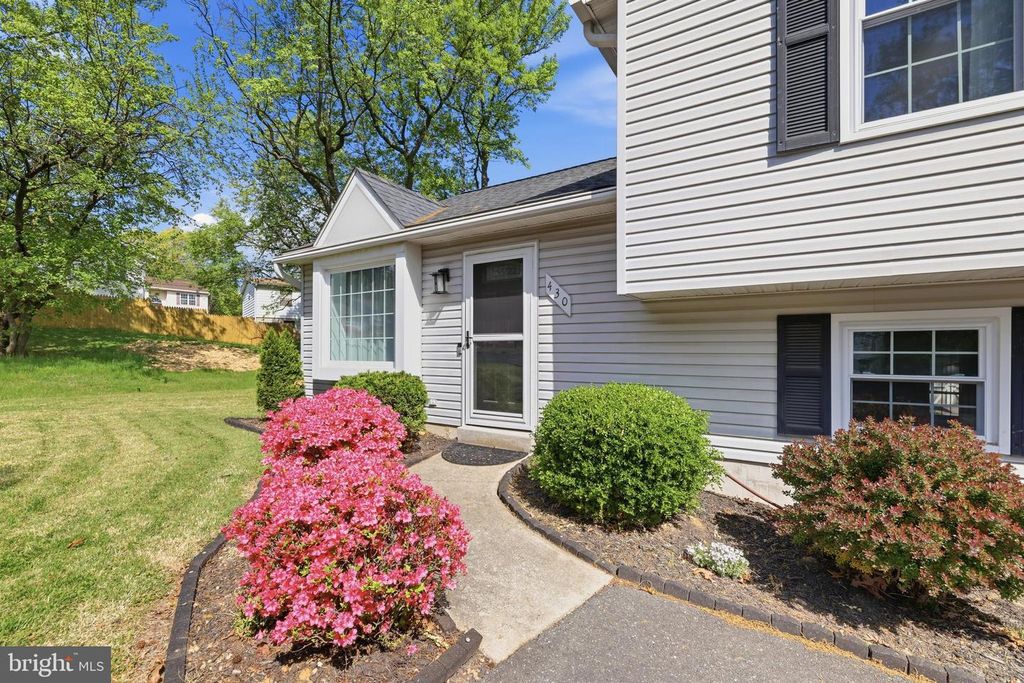 Image 38 of property listing at 430 AZALEA PL, Glen Burnie, MD 21060