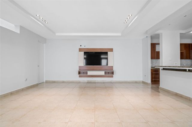 Amber Street TREASURE POINT 34, Dorado, PR 00646