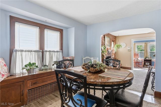 37 Selden Avenue, Akron, OH 44301