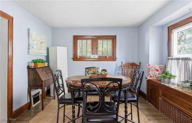 37 Selden Avenue, Akron, OH 44301