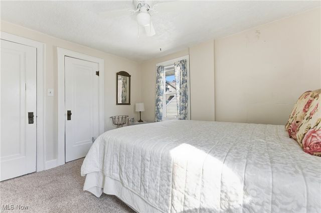 37 Selden Avenue, Akron, OH 44301