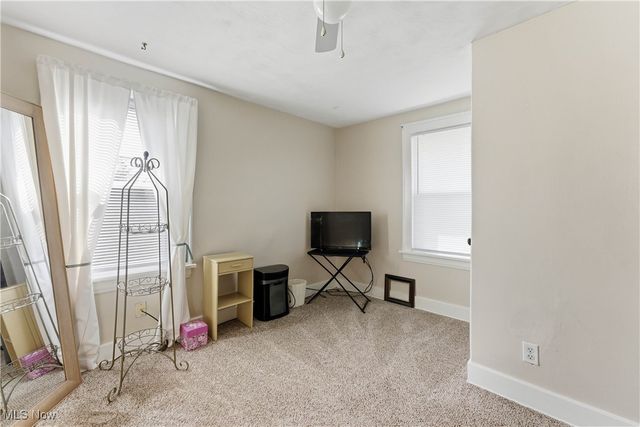 37 Selden Avenue, Akron, OH 44301