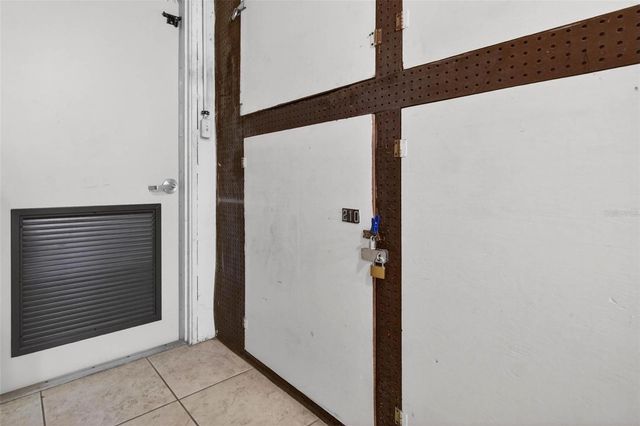 11447 PARK BOULEVARD 210, Seminole, FL 33772