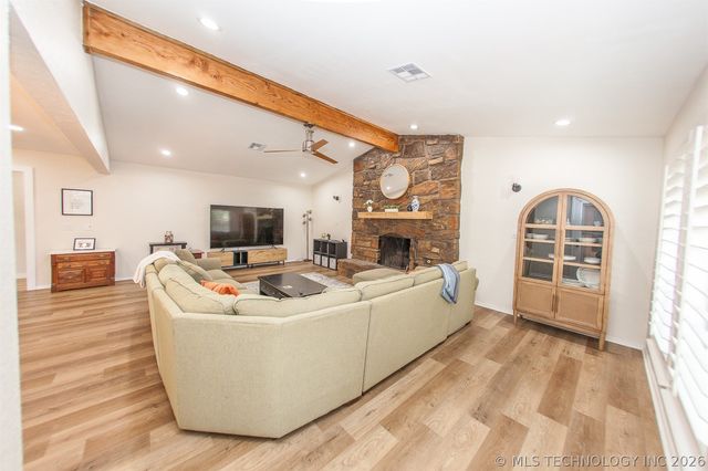 5912 E 80th Street, Tulsa, OK 74136