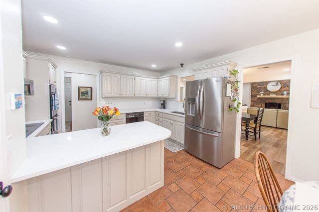 5912 E 80th Street, Tulsa, OK 74136