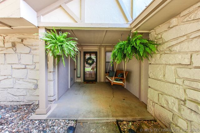 5912 E 80th Street, Tulsa, OK 74136