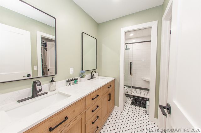 5912 E 80th Street, Tulsa, OK 74136