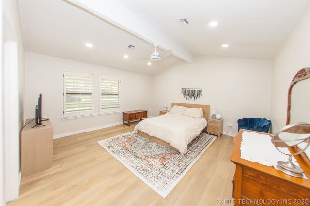 5912 E 80th Street, Tulsa, OK 74136