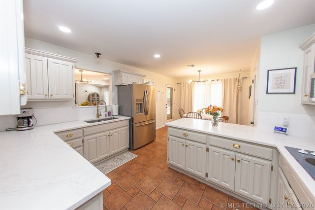 5912 E 80th Street, Tulsa, OK 74136