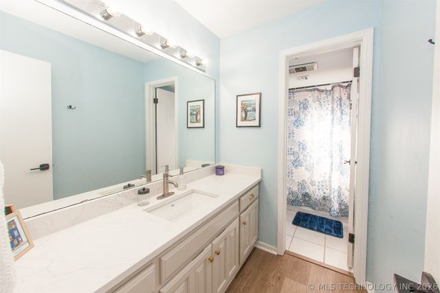 5912 E 80th Street, Tulsa, OK 74136