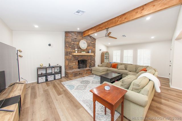 5912 E 80th Street, Tulsa, OK 74136