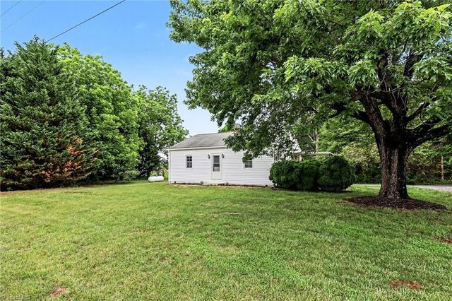 3389 NC Highway 704 E, Lawsonville, NC 27022