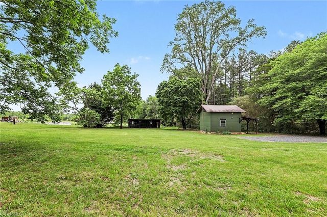 3389 NC Highway 704 E, Lawsonville, NC 27022