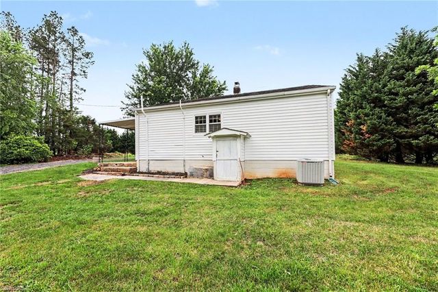 3389 NC Highway 704 E, Lawsonville, NC 27022