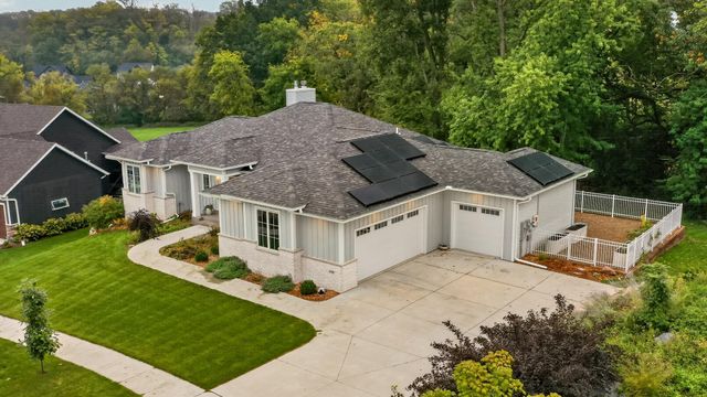 4184 Stone Point Drive NE, Rochester, MN 55906