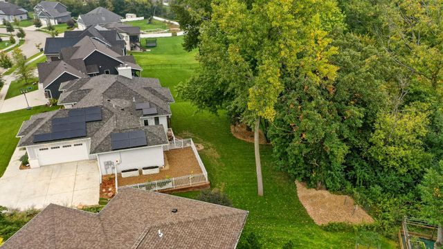 4184 Stone Point Drive NE, Rochester, MN 55906