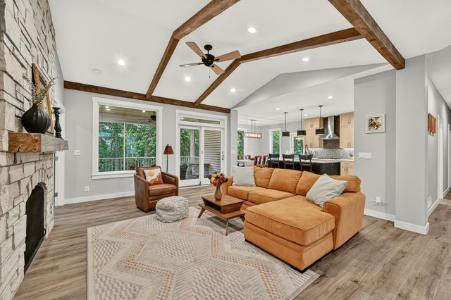 4184 Stone Point Drive NE, Rochester, MN 55906