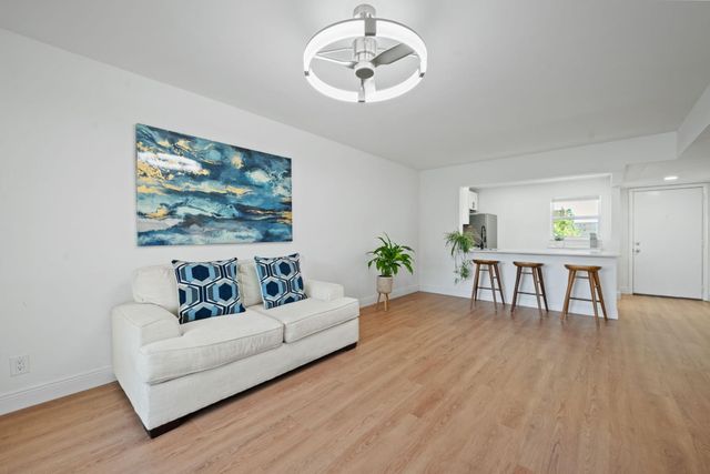 230 NE 26th Avenue 2160, Boynton Beach, FL 33435