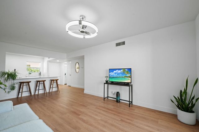 230 NE 26th Avenue 2160, Boynton Beach, FL 33435