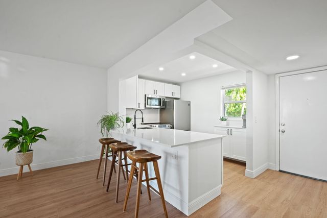 230 NE 26th Avenue 2160, Boynton Beach, FL 33435