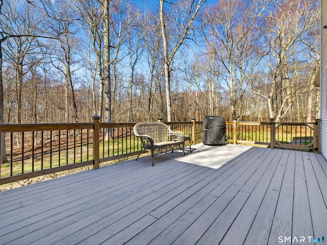 11 Payer Lane, Groton, CT 06355
