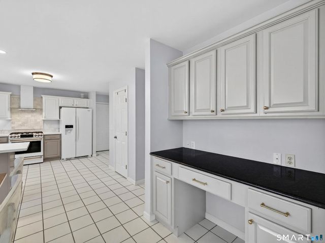 11 Payer Lane, Groton, CT 06355