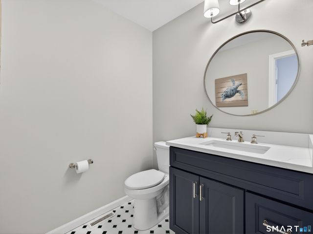11 Payer Lane, Groton, CT 06355