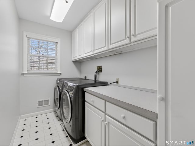 11 Payer Lane, Groton, CT 06355