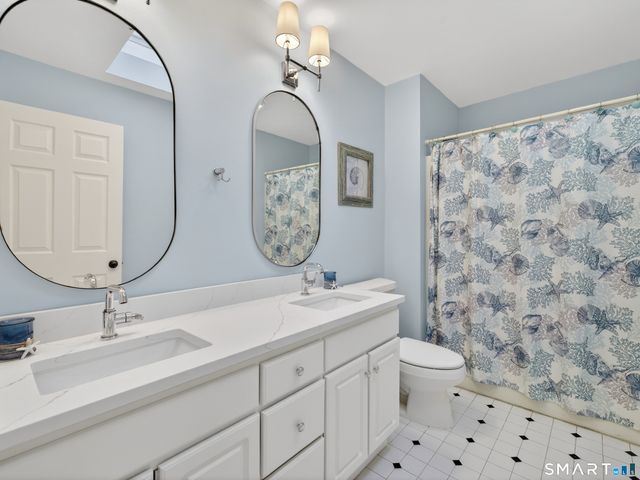 11 Payer Lane, Groton, CT 06355