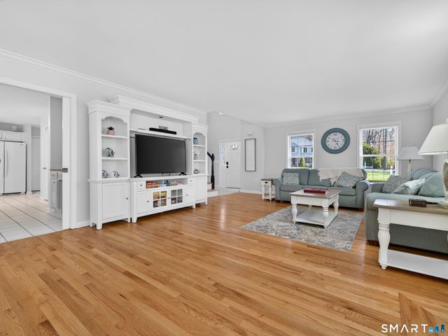 11 Payer Lane, Groton, CT 06355