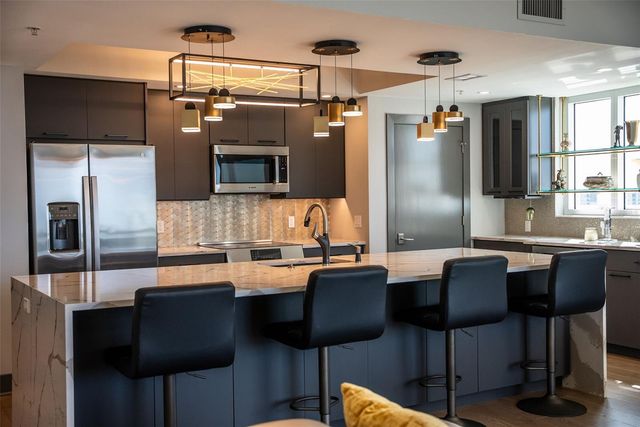 800 N TAMIAMI TRAIL 1217, Sarasota, FL 34236