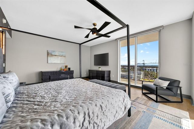 800 N TAMIAMI TRAIL 1217, Sarasota, FL 34236