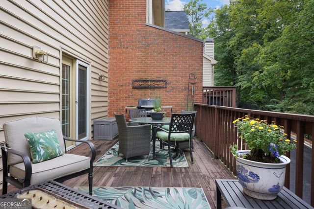 40 Ivy Chase NE, Atlanta, GA 30342