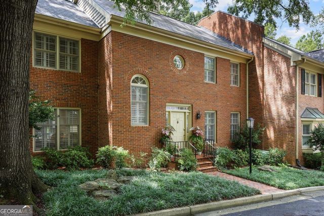 40 Ivy Chase NE, Atlanta, GA 30342