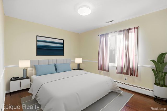 7335 Coach Lane, West Bloomfield Charter Township, MI 48322