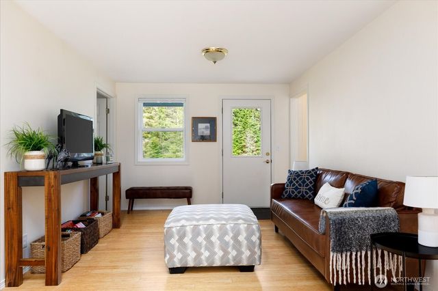 1287 Hideaway Lane, Oak Harbor, WA 98277