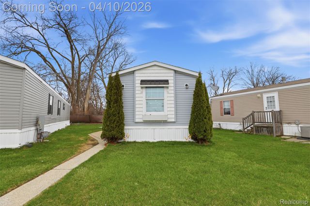 1261 Christine Terrace, Madison Heights, MI 48071