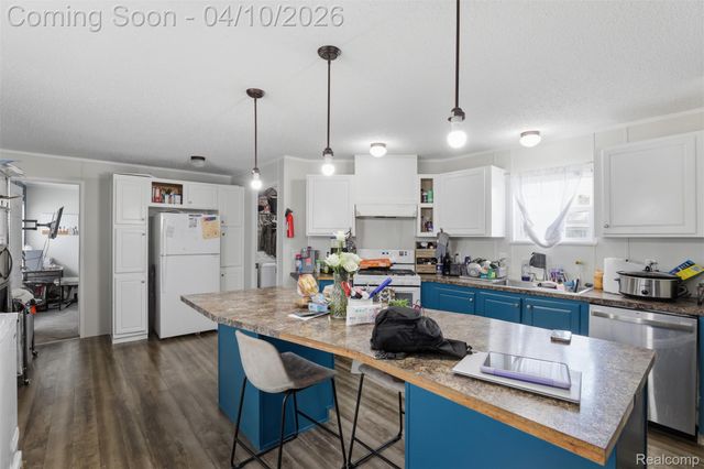 1261 Christine Terrace, Madison Heights, MI 48071