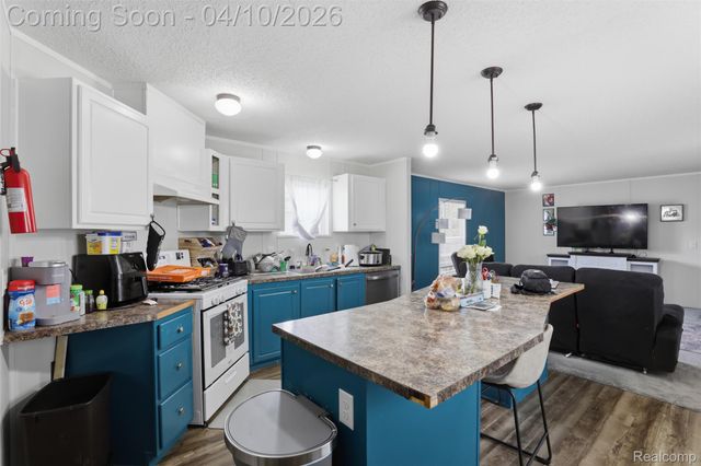 1261 Christine Terrace, Madison Heights, MI 48071