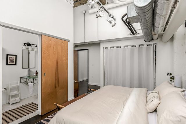 239 Rep John Lewis Way N Apt 201, Nashville, TN 37219