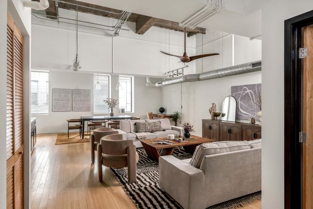 239 Rep John Lewis Way N Apt 201, Nashville, TN 37219