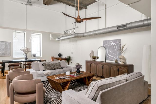 239 Rep John Lewis Way N Apt 201, Nashville, TN 37219