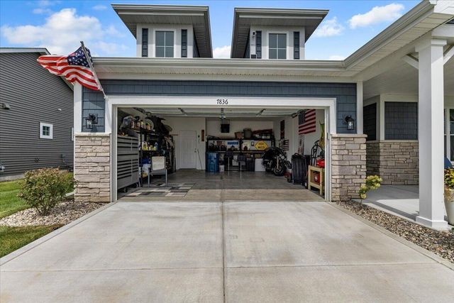 7836 E 118th Avenue, Crown Point, IN 46307