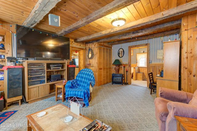 3183 State Highway 10, Ephratah, NY 12095