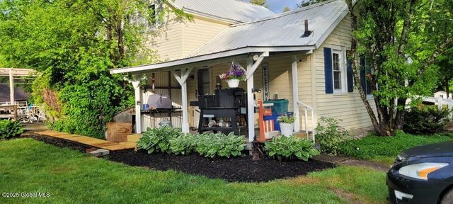 3183 State Highway 10, Ephratah, NY 12095