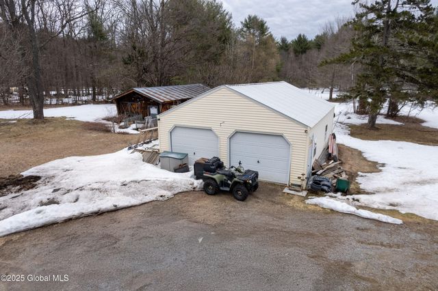 3183 State Highway 10, Ephratah, NY 12095