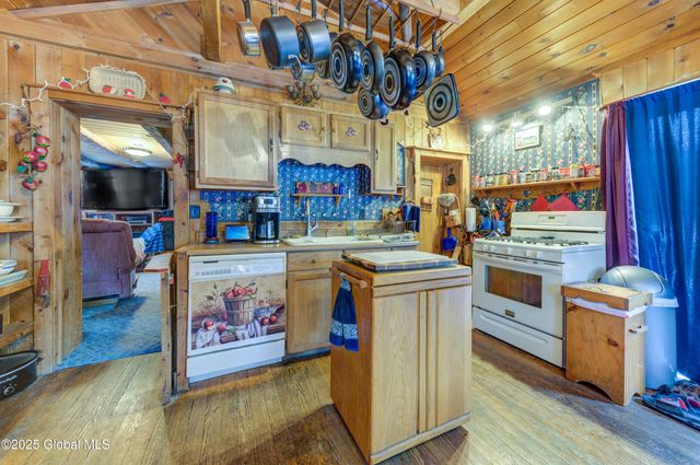 3183 State Highway 10, Ephratah, NY 12095