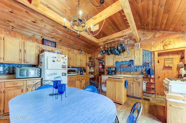 3183 State Highway 10, Ephratah, NY 12095