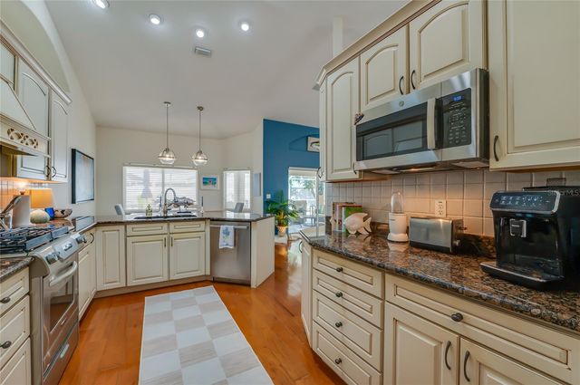 30 EVANS DRIVE, Palm Coast, FL 32164