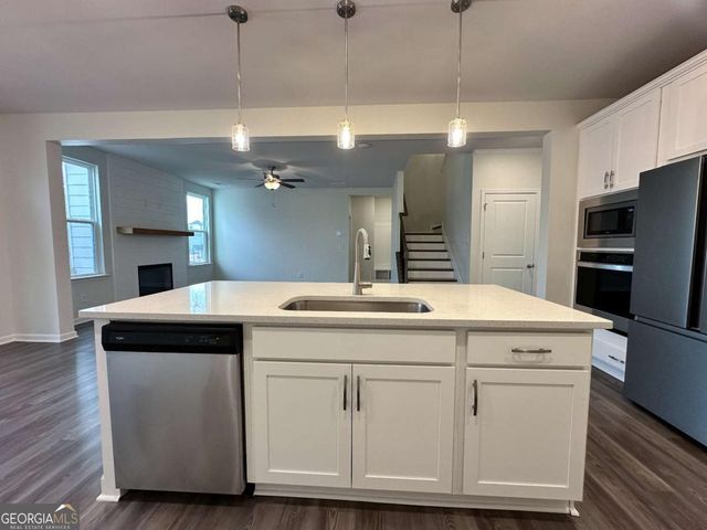 24 Knollwood Way NW, Cartersville, GA 30121